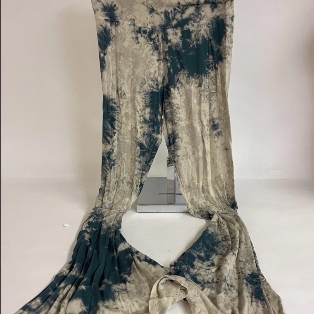 T Party Women's Beige/Green Tie Dye Flare Pants Medium